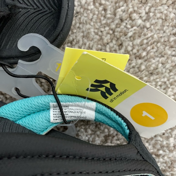 All in motion kids size 1 flip flop sandals unisex - Picture 3 of 3